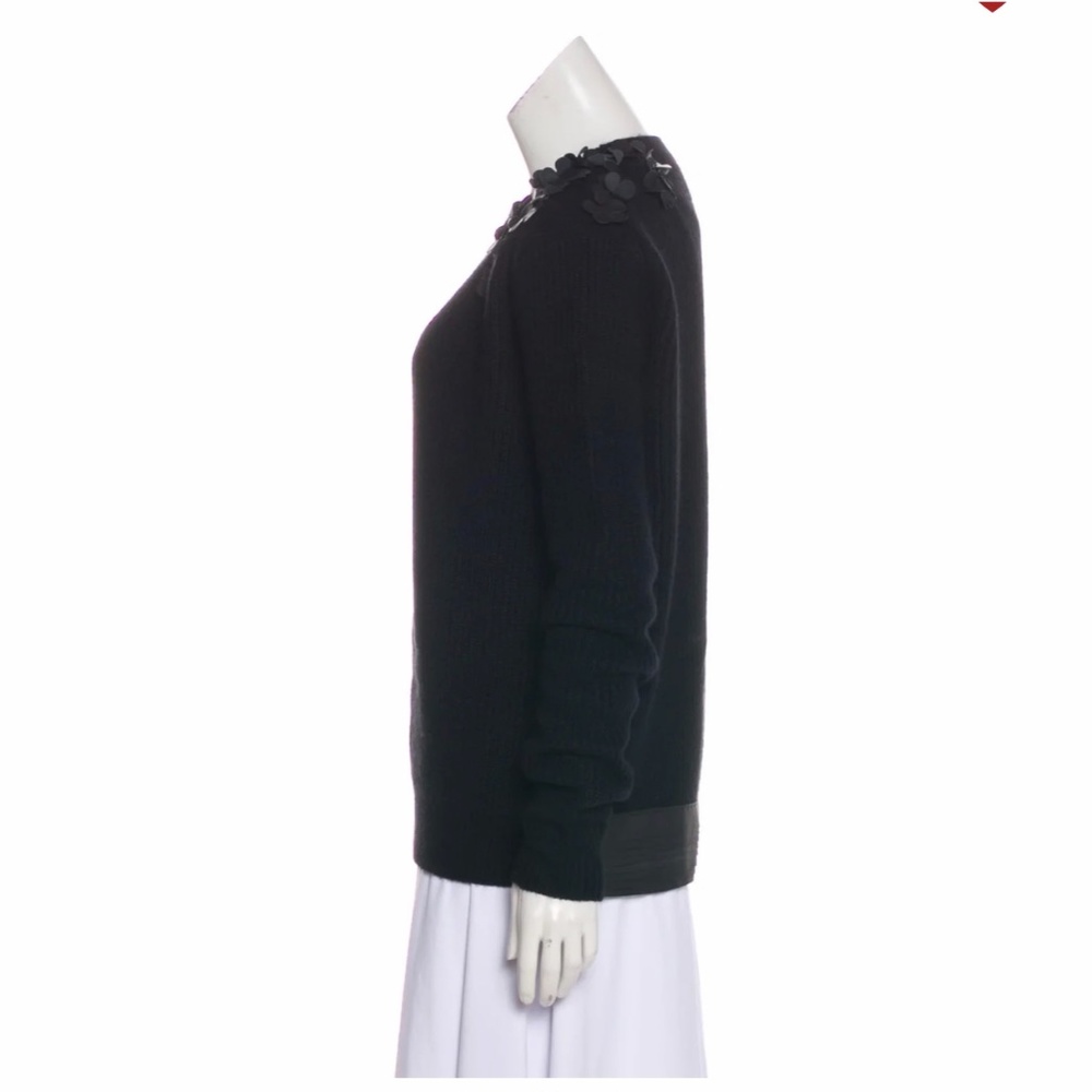 VERA WANG / Merino Wool Floral-Appliqué Sweater - Picture 2 of 6